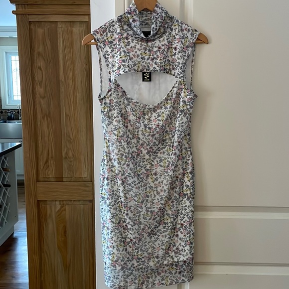 AFRM NWT maci mock neck floral cut out dress - Picture 3 of 16